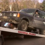 Land Rover Discovery on tow truck